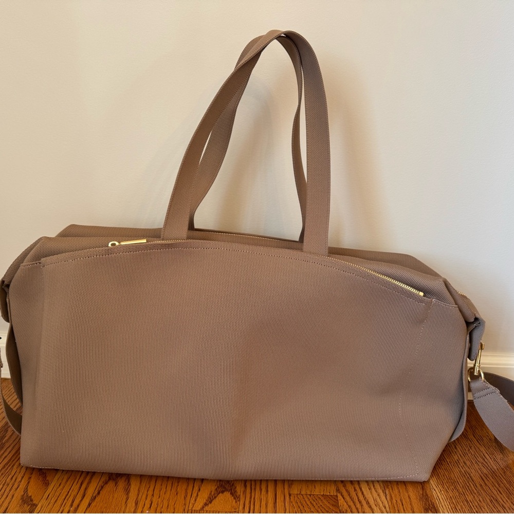 Cuyana weekender bag